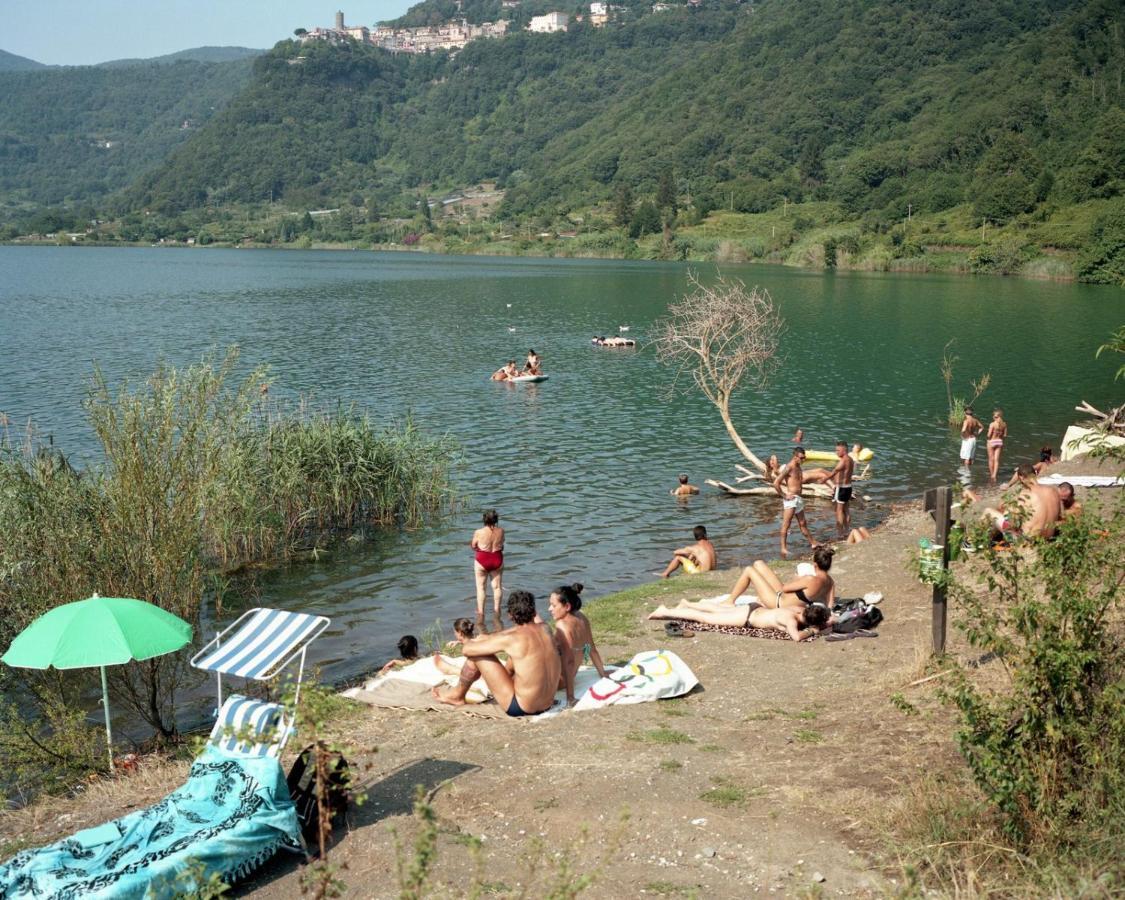 Appartamento Vista Lago ジェンツァーノ・ディ・ローマ エクステリア 写真